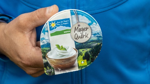 2100x900_neue-napfmilch_magerquark
