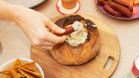 AdR Buurebrot mit AdR Luzerner Chnebel Wurst 1024x819_AdR_Brot_mit_Geissenkaese_04