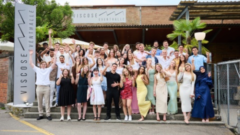 1080x720_2025_06_Abschlussfeier_Lernende_362_Gruppenfoto