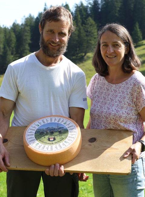 adr-alpkaese-muotathal_06_16-9