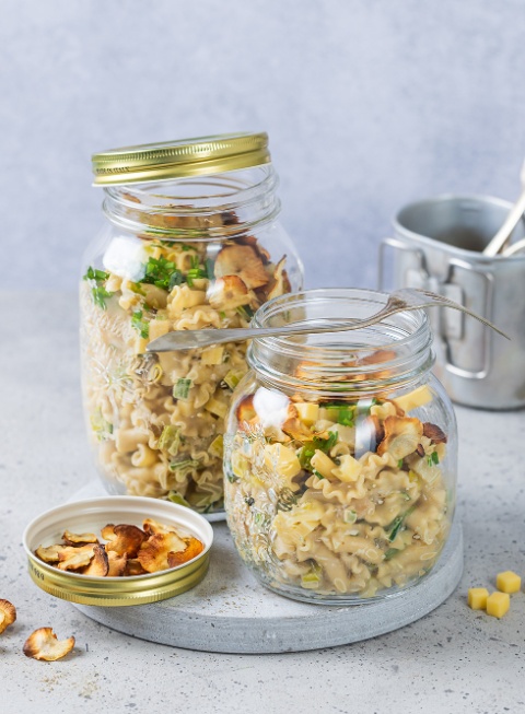 Rigi Pasta Salat zum Mitnehmen im Einmachglas ohne Produkte
