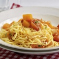 Urdinkel Spaghetti mit Kürbis und Tomaten